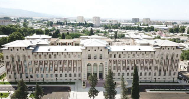 AZƏRBAYCAN DÖVLƏT AQRAR UNİVERSİTETİNDƏ NƏ BAŞ VERİR? – PROFESSOR YAZIR…