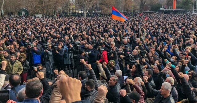 ERMƏNİSTAN ÇEVRİLİŞ ASTANASINDA…