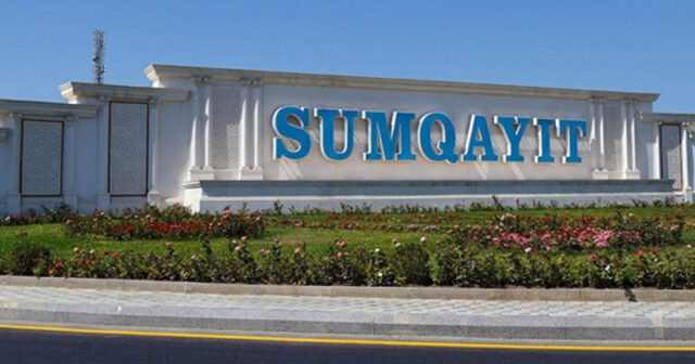 Sumqayıtda dövlət tədbirinə görə yol bağlandı – Sürücü həbs edildi