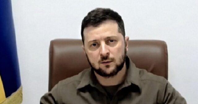 Zelenski dövlət qulluqçuları və deputatlara xaricə getməyi yasaqlayıb