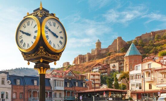 GÜRCÜSTAN TURİZMDƏN MİLYONLAR QAZANIR, AZƏRBAYCAN İSƏ QURU SƏRHƏDİNİ AÇMIR…