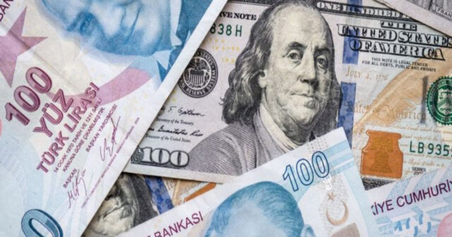 Türkiyədə dollar rekord səviyyədə bahalaşdı