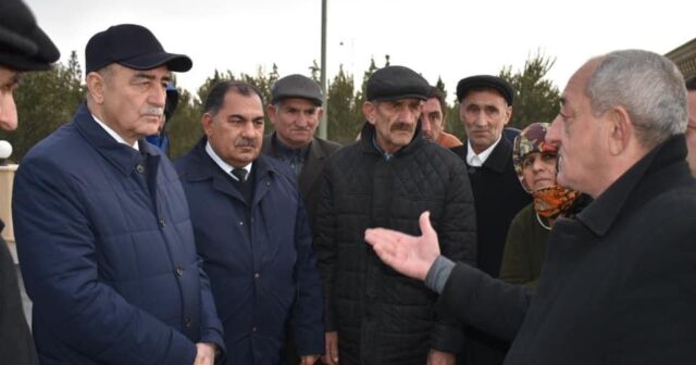 İcra başçısı Su çərşənbəsində şəhid ailəsinin yaşadığı məhəllədə sakinlərlə görüş keçirib