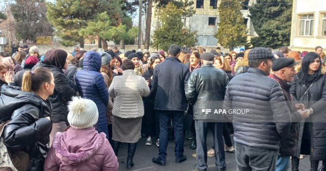 Üç gün əvvəl təyin olunan direktora görə müəllim və valideynlər ayağa qalxdı (FOTOLAR)
