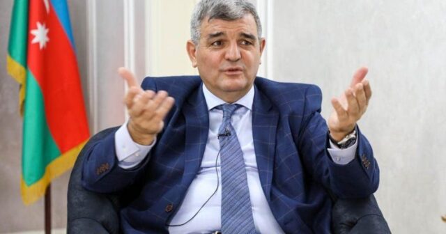 Polisdən qeydiyyatdan çıxarılma məsələsi parlamentdə qaldırıldı