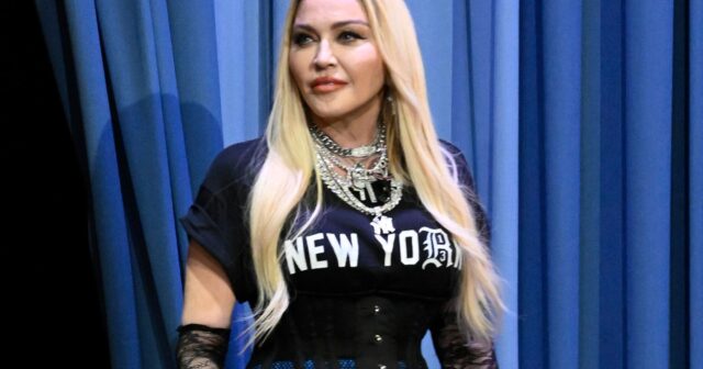 Madonna Türkiyəyə dəstək oldu – FOTO