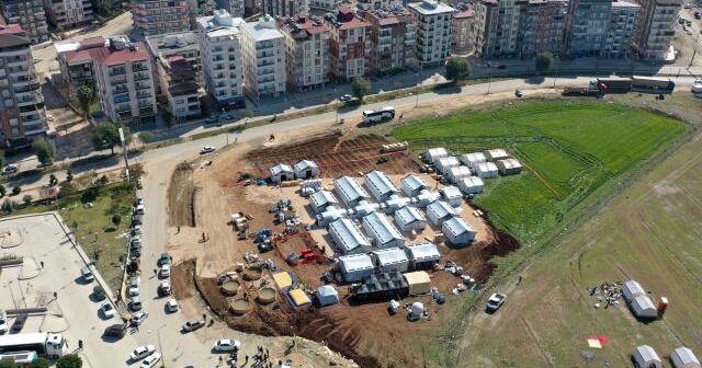 İNGİLTƏRƏ KAHRAMANMARAŞDA SƏHRA XƏSTƏXANASI QURDU