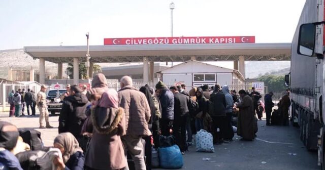 SURİYALI QAÇQINLAR HATAY SƏRHƏDİNƏ AXIN ETDİ