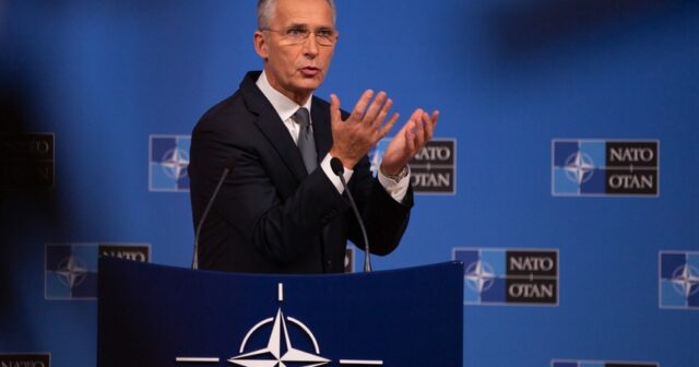 NATO müharibə başlayandan indiyədək Ukraynaya 100 milyard avro yardım edib