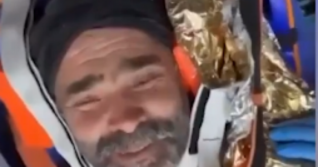 Dağıntılar altından çıxarılan şəxsin istəyi hər kəsi təəccübləndirdi – VİDEO
