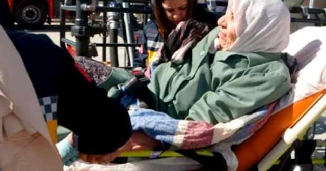 384 saat sonra 90 yaşlı qadın və oğlu da xilas edildi