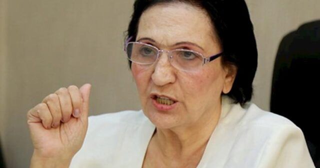 Sabiq rektor şöbə müdirini ona cadu etməkdə ittiham edir