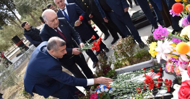 Şirvanda Vətən müharibəsinin şəhidinin məzarı ziyarət olunub
