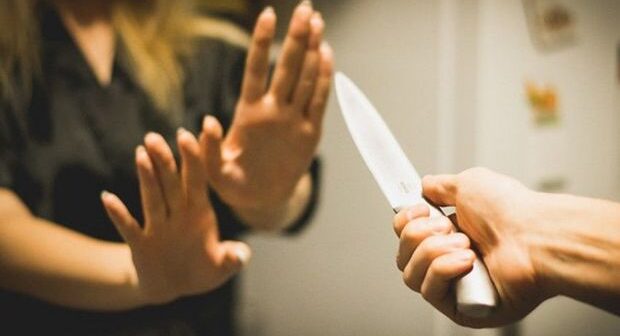 Qayınata gəlinini yataq otağında öldürdü: “Ya boşan, ya da…” – ŞOK TƏFƏRRÜAT