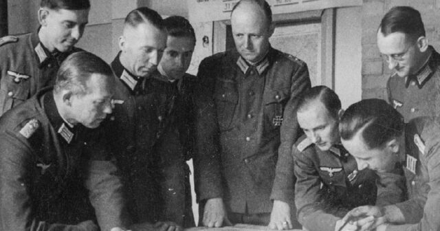 Hitlerin qəsdinə 3 dəfə duran general – Treskov yoldaşlarını ələ verməmək üçün özünü qurban verib