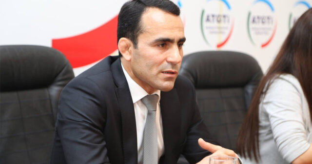 Namiq Abdullayev istefa verdi