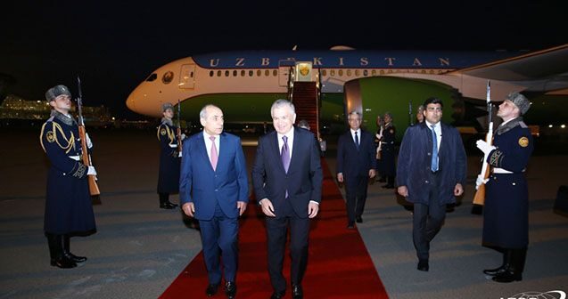 Şavkat Mirziyoyev Azərbaycanda səfərdədir – FOTO