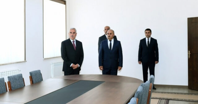 İşdən çıxarılan icra başçısını Vasif Talıbovla nə bağlayır?