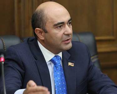 “DAĞLIQ QARABAĞI DONBAS VƏ YA KOSOVA İLƏ MÜQAYİSƏ ETMƏK OLMAZ” – MARUKYAN