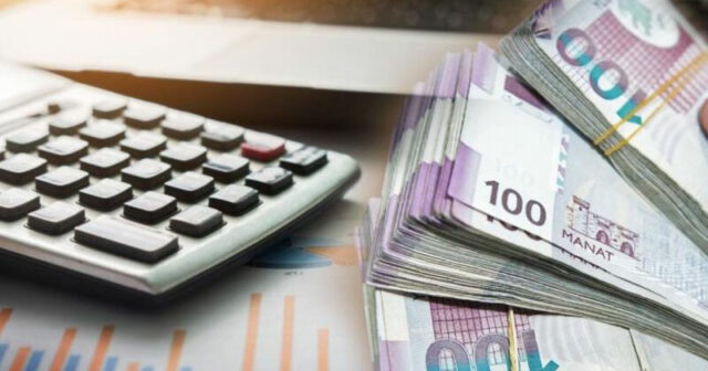 Depozit faizləri banklardakı əmanəti azaltdı – Əhali pulunu geri çəkir