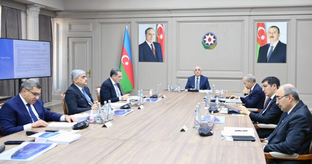 Əli Əsədov iclas keçirdi, tapşırıqlar verdi