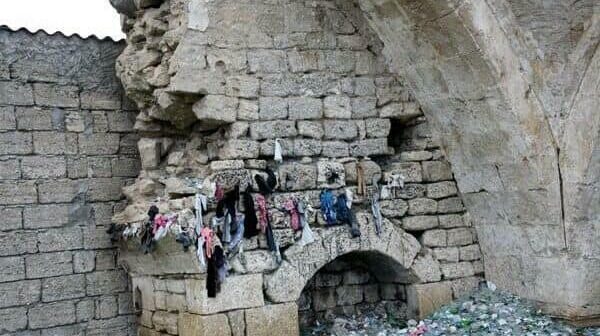 Bakıda “Butulka piri”: buranın islama aidiyyəti varmı?
