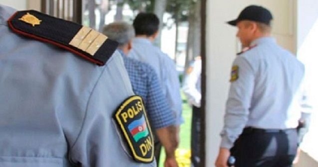Polis yol qəzasında öldü