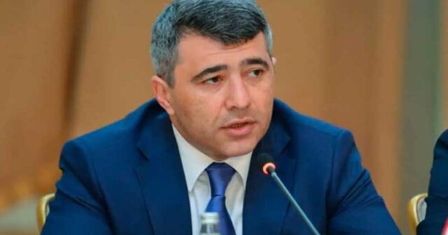 İnam Kərimovun hakim formasında ilk görüntüsü (FOTO)