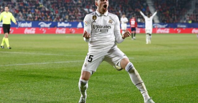 “Real”ın ulduzu rəqib futbolçunu döydü