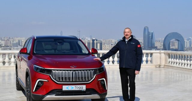 Türkiyənin ilk yerli elektromobili “Togg” İlham Əliyevə təqdim olunub-FOTO