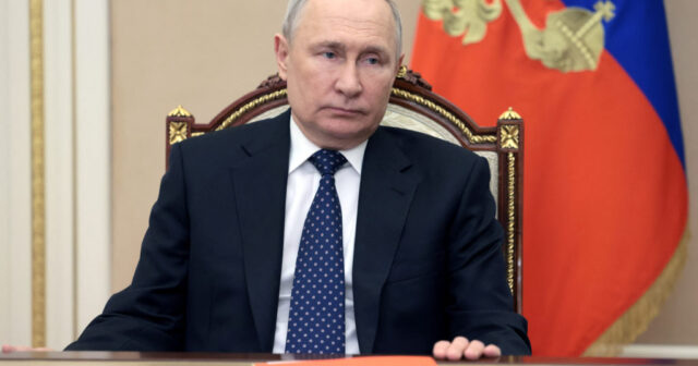 Putinin bu ölkəyə girişi qadağan edildi