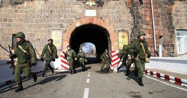 XANKƏNDİ YOLUNDA İNSİDENT: RUS HƏRBÇİLƏR YARALANDI