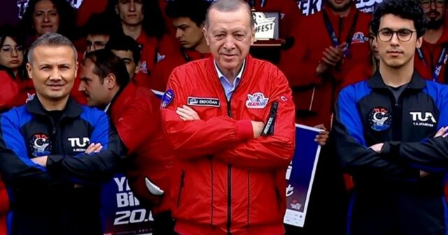 “TEKNOFEST”də Türkiyənin ilk kosmonavtlarının adları açıqlandı, onlardan biri Azərbaycan əsillidir