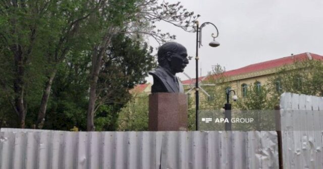 Nərimanovun abidəsi yerinə qaytarıldı  – Foto