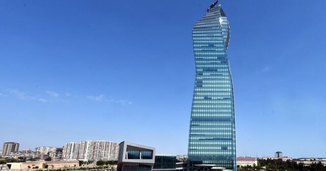 SOCAR “Xəzər Tibb Mərkəzi”ni məhkəməyə verdi
