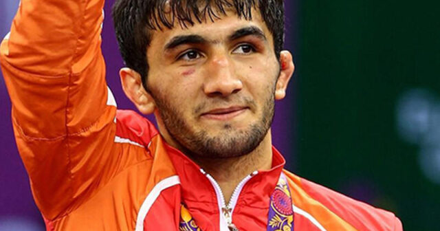 Bakıda Olimpiya çempionu sevgilisinin həyat yoldaşını döyüb