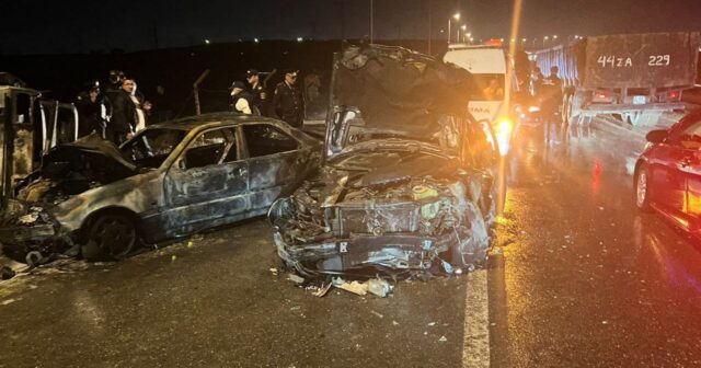 Bakıda ağır yol qəzası, ölənlər var – Foto