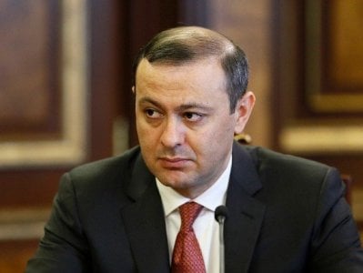 ERMƏNİSTAN TƏHLÜKƏSİZLİK ŞURASININ KATİBİ: “AZƏRBAYCAN HƏRBİ ESKALASİYAYA HAZIRLAŞIR”