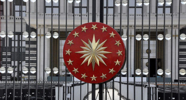 Türkiyə PA: Azərbaycan bayrağının yandırılması vandalizm və kütləvi cahilliyin təzahürüdür