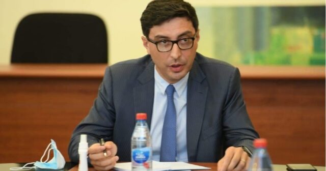 Nazir: “Azərbaycan idmançıları İrəvandakı hoteldən buraxılmırlar, KİV-lə əlaqələri kəsilib” – VİDEO