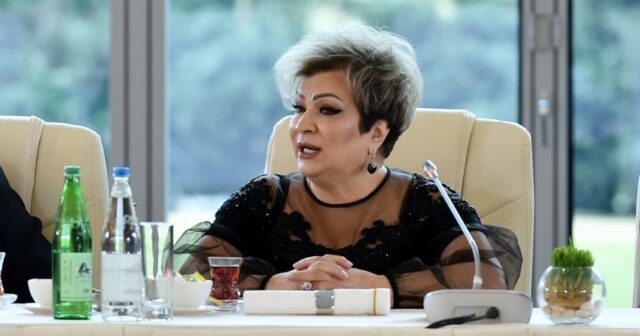 Afaq Bəşirqızı: “Aktyorların maaşı artırılmalıdır, pulsuz ev verilməlidir”
