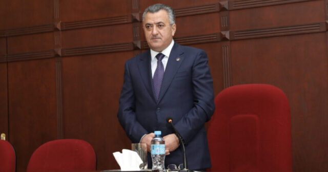 Masazır bələdiyyəsinin sədri vəzifəsindən getdi – Yerinə Abdin Fərzəliyevin yerlisi gəldi