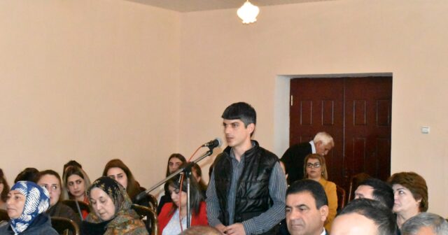 Şirvan Şəhər İcra Hakimiyyəti başçısının sakinlərlə növbəti səyyar görüşü keçirilib