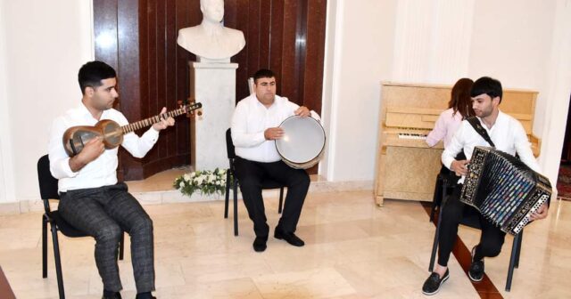Şirvan Şəhər Heydər Əliyev Mərkəzində Heydər Əliyevin 100 illik yubileyi münasibəti ilə konsert proqramı keçirilib