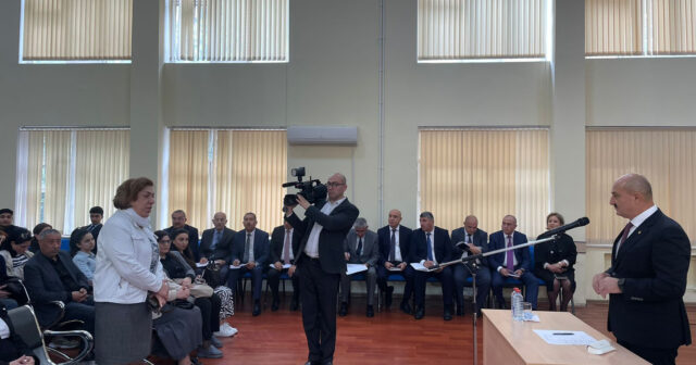 Nəsimi rayonunda cari iliin may ayında sakinlərlə səyyar qəbullar və görüşlər keçirilib