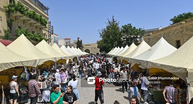İçərişəhərdə V Milli Kitab Sərgisi keçirilir – FOTO