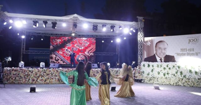 Şirvan şəhərində Heydər Əliyevin 100 illik yubileyi münasibətilə konsert proqramı keçirilib