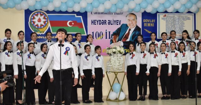 Şirvan Dövlət İqtisadiyyat və Humanitar Kollecdə “Sən elə bir zirvəsən” adlı tədbir keçirilib