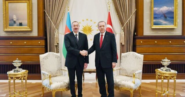 Prezident Ərdoğana zəng edib, onu qələbə münasibətilə təbrik edib