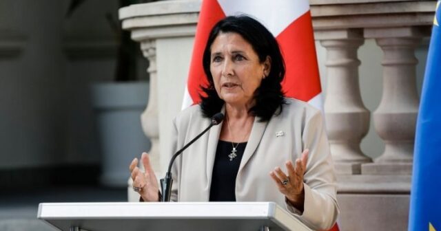 Gürcüstan prezidenti Putinin qərarını təxribat adlandırdı
